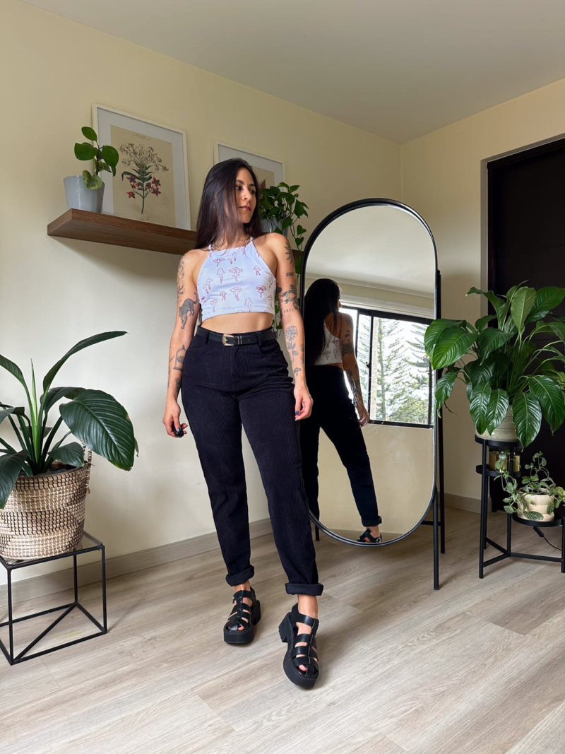 Baggy corduroy negro