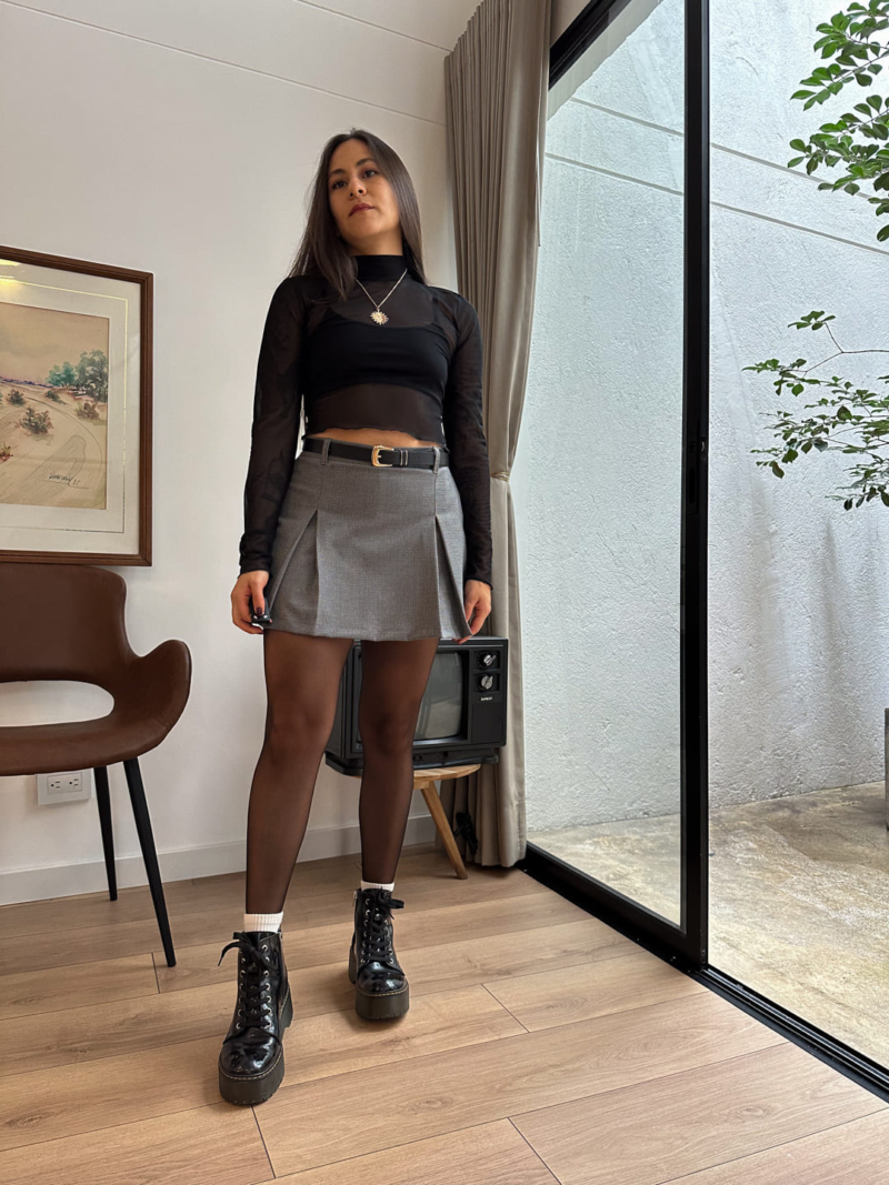 Falda short cuadros gris