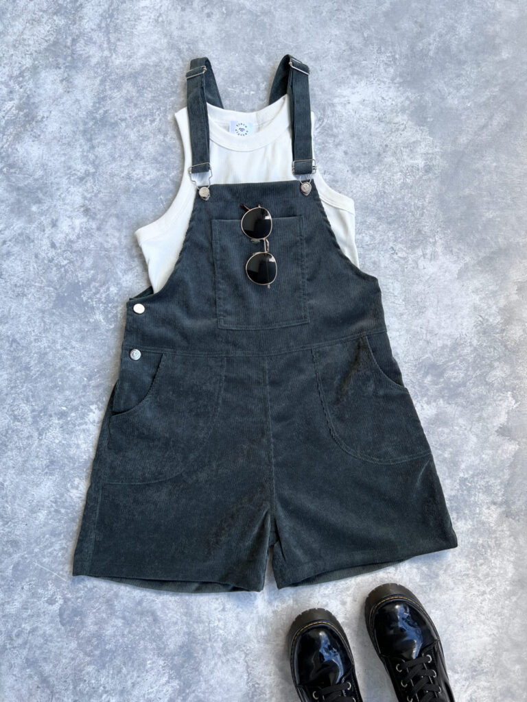 Overall short verde corduroy
